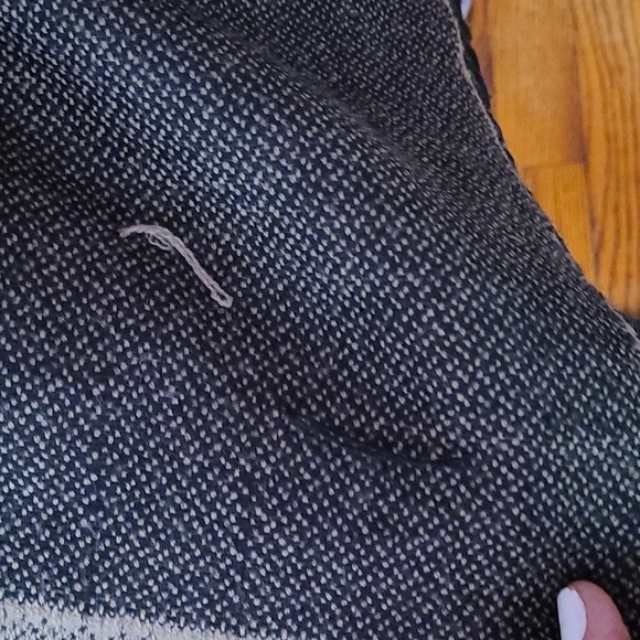 Scarf/ shawl - Picture 3 of 5